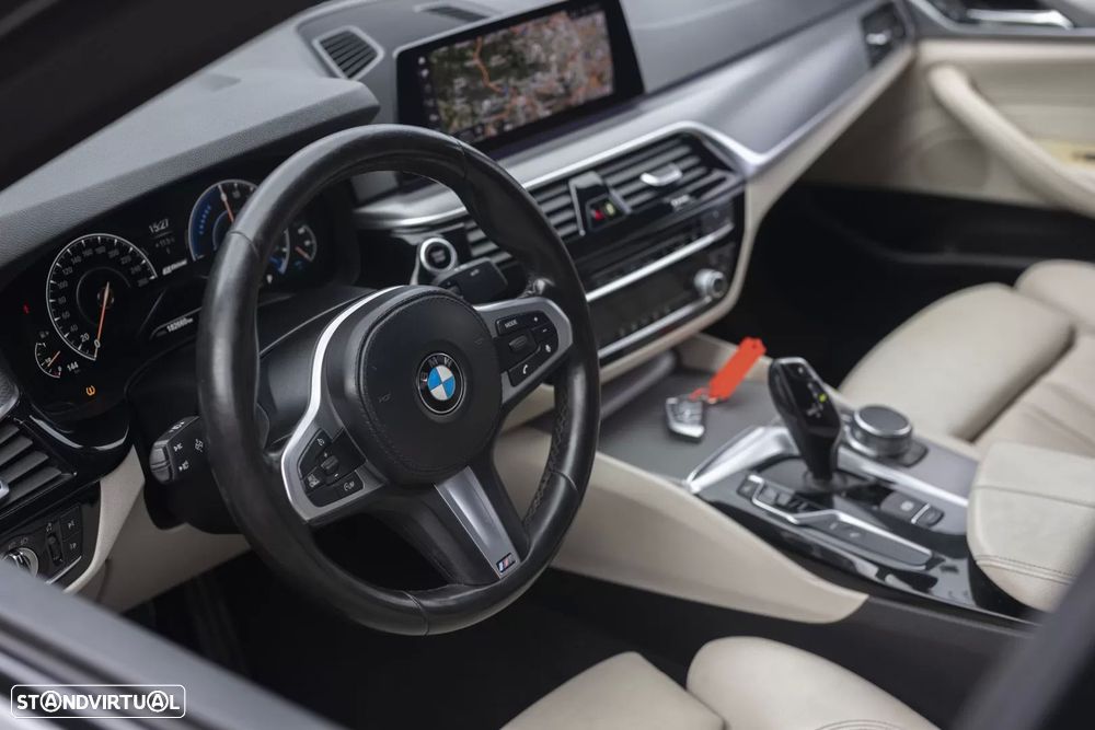 BMW 530 e iPerformance — fotografia 10