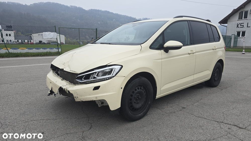 Volkswagen Touran - 3