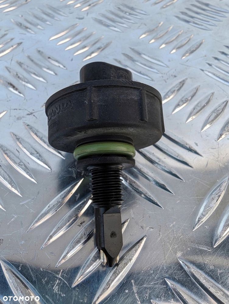 CZUJNIK POZIOMU PŁYNU CHŁODZĄCEGO SCANIA NTG - 2