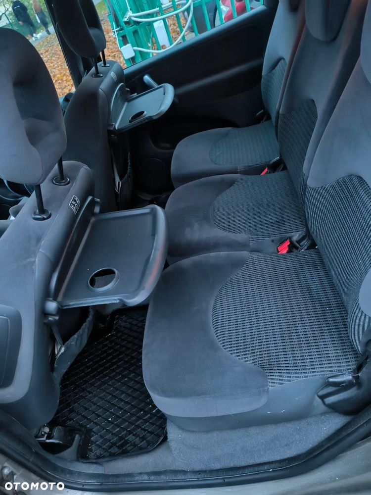 Citroën Xsara Picasso 1.6 HDI Impress - 6