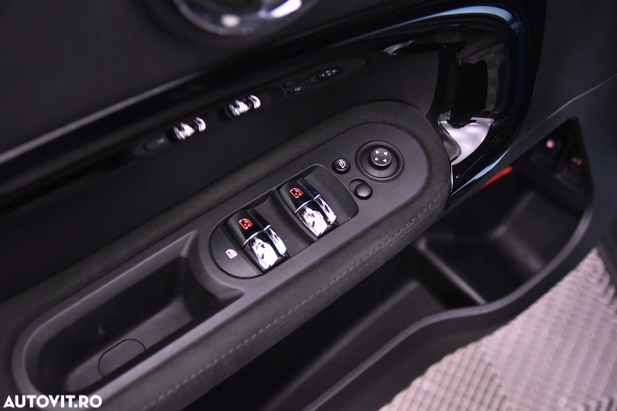 Mini Countryman Cooper S E ALL4 AT - 14