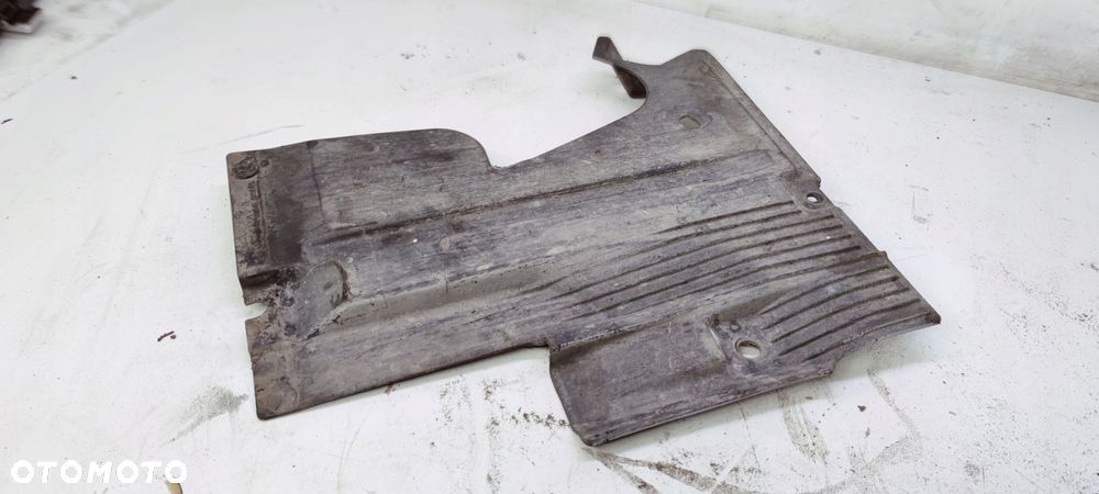 OSŁONA PODWOZIA TYŁ AUDI A6 C6 4F0825216F *1* - 4