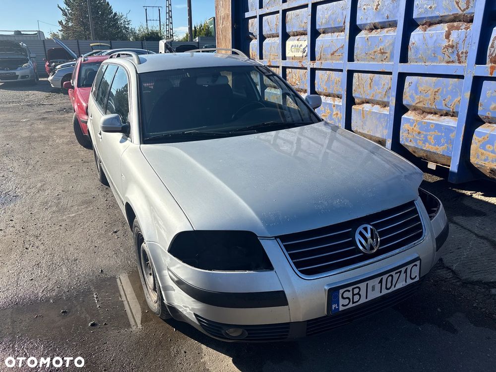 ZDERZAK TYLNY TYŁ VW PASSAT B5 KOMBI FL 2004R NR LAKIERU LA7W - 4
