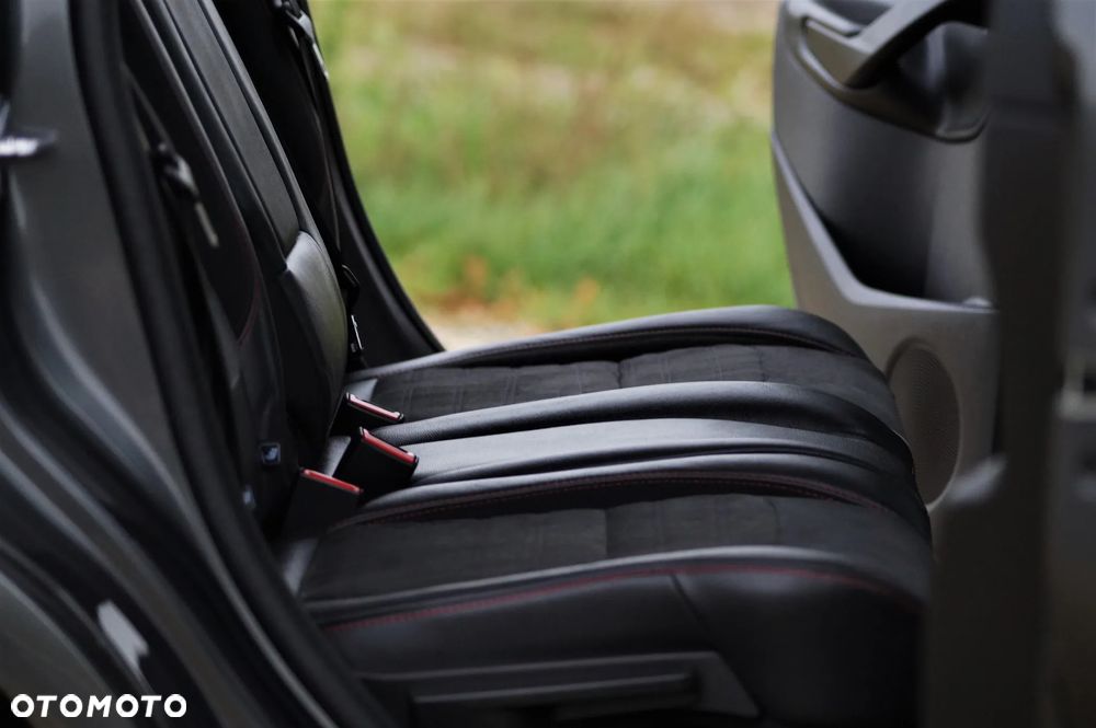 Ford Kuga - 26