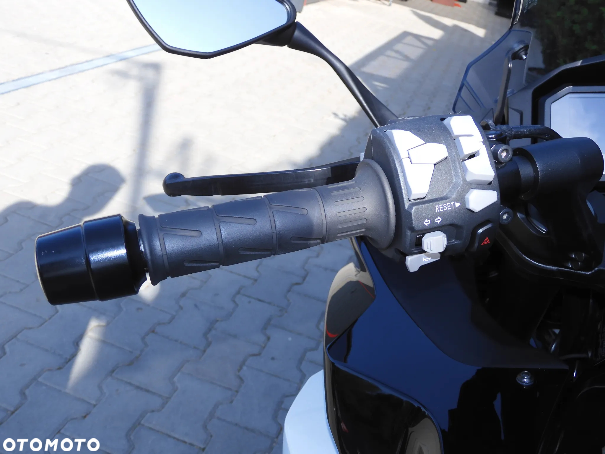 Kawasaki Ninja 1000 SX - 24