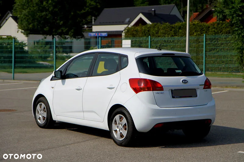 Kia Venga 1.4 Business Line - 4