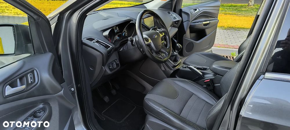 Ford Kuga 1.6 EcoBoost 2x4 Individual - 30