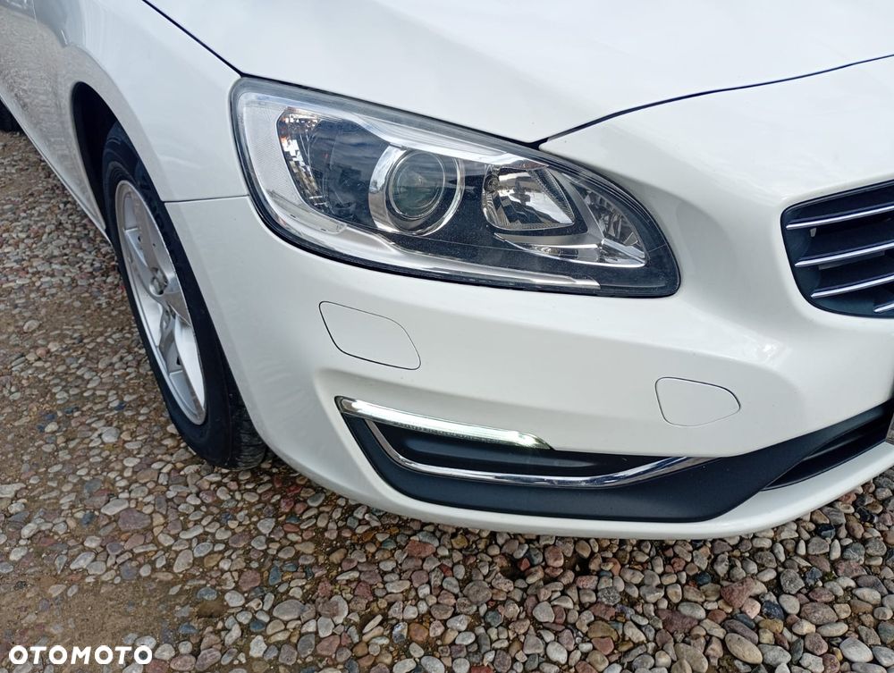 Volvo S60 D3 Drive-E Dynamic Edition (Momentum) - 10