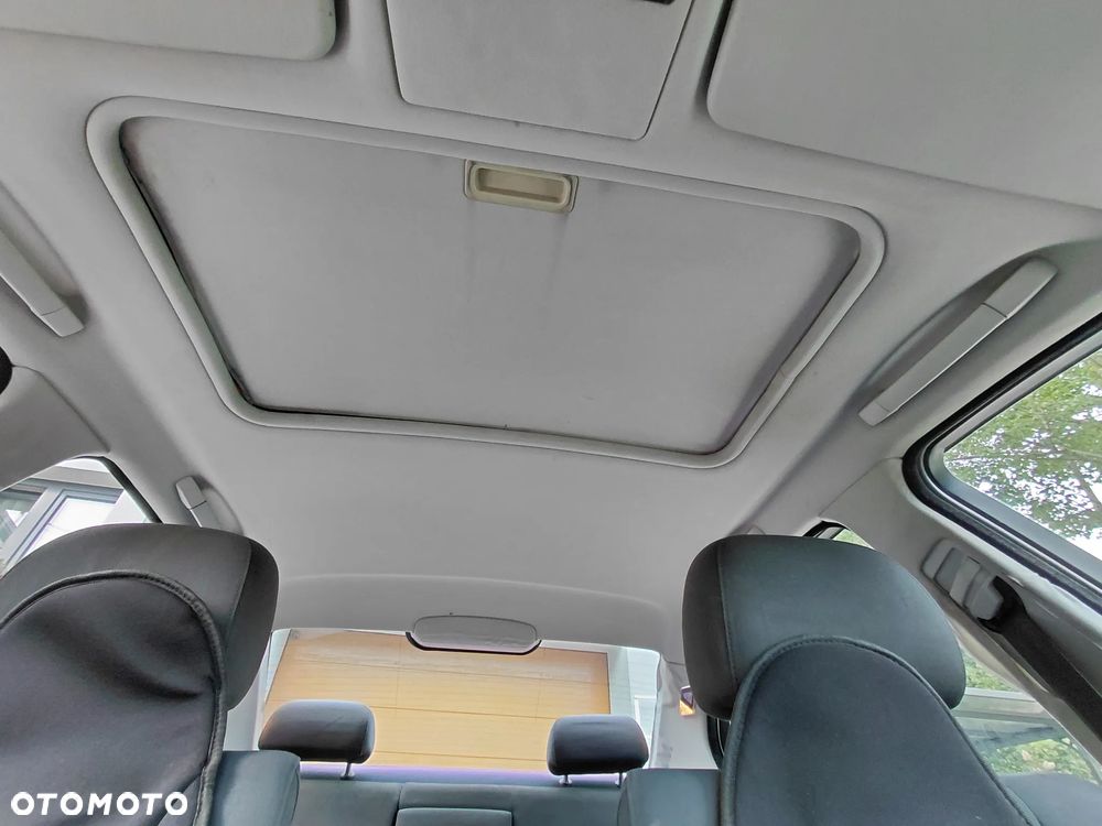 BMW Seria 3 316i - 15