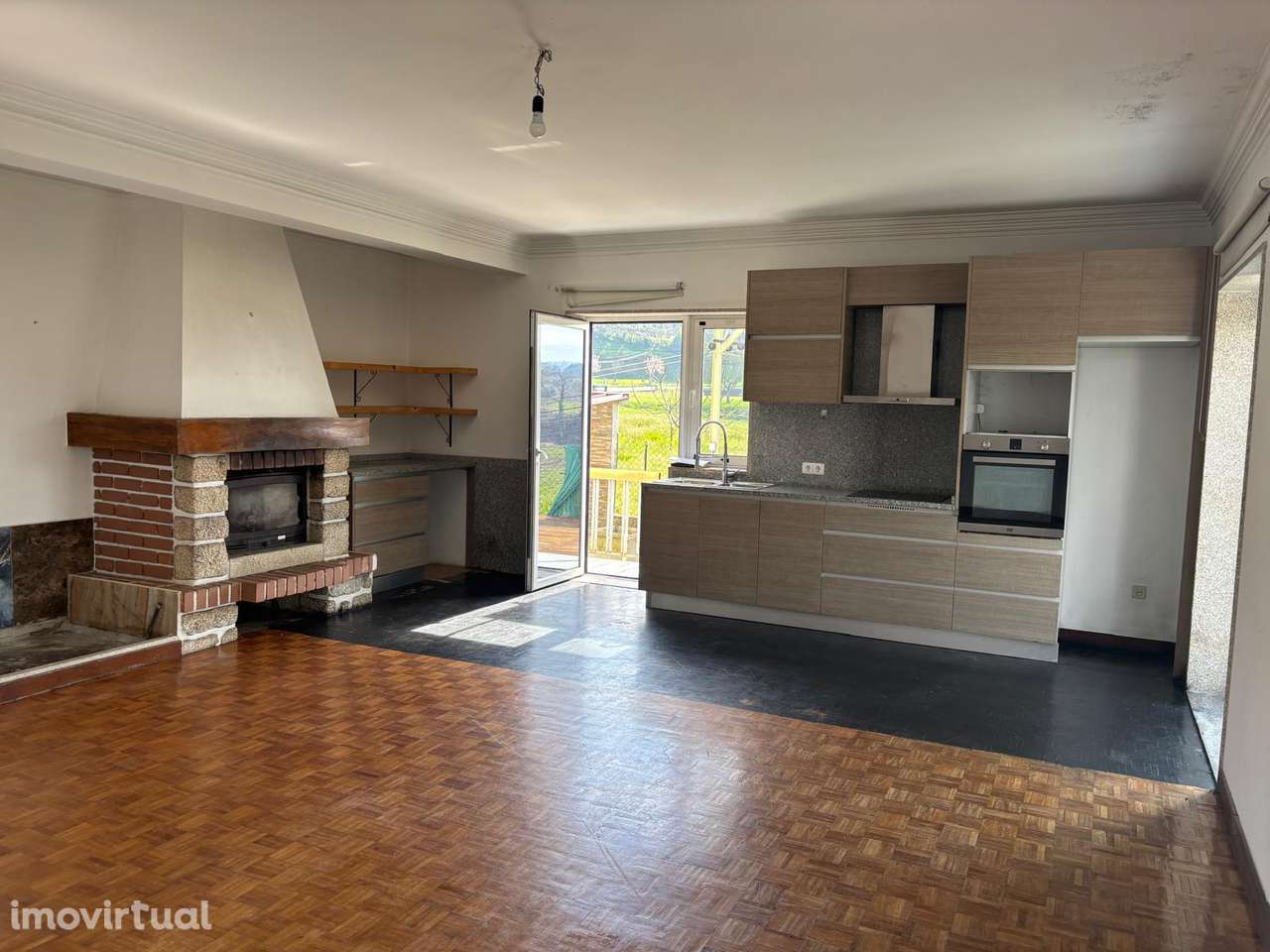 Moradia Geminada V4 Felgueiras - Oportunidade Imperdível! - Grande imagem: 3/19