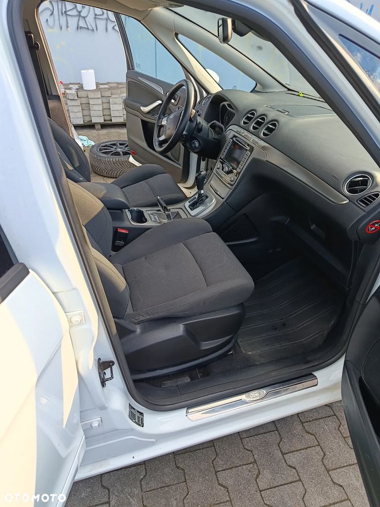 Ford S-Max 2.0 TDCi DPF Titanium X - 13