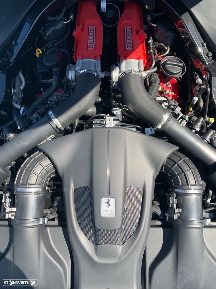 Ferrari Roma Spider - 40