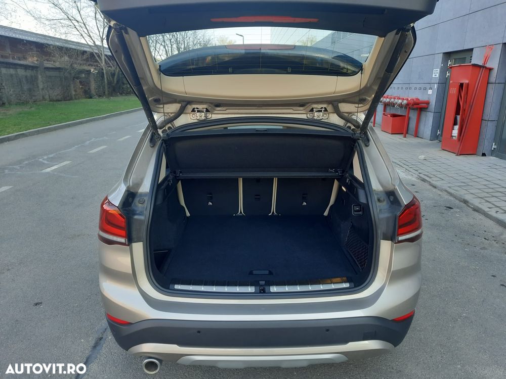 BMW X1 xDrive25e xLine - 22