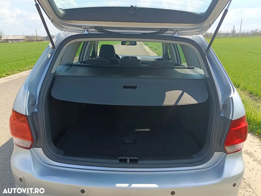 Volkswagen Golf 1.6 TDI DPF Comfortline - 9