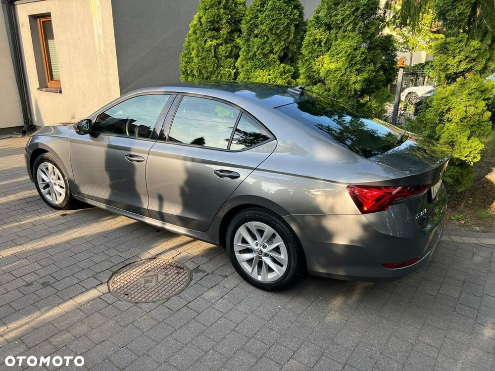 Skoda Octavia 2.0 TDI DSG Ambition - 2
