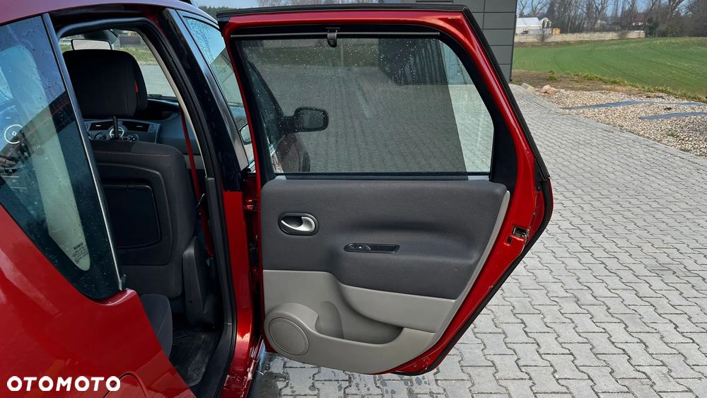 Renault Scenic 1.9 dCi FAP Conquest - 18