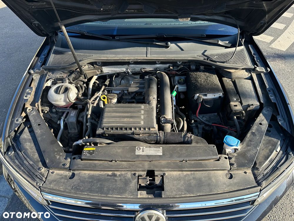 Volkswagen Passat 1.4 TSI BMT Comfortline - 19