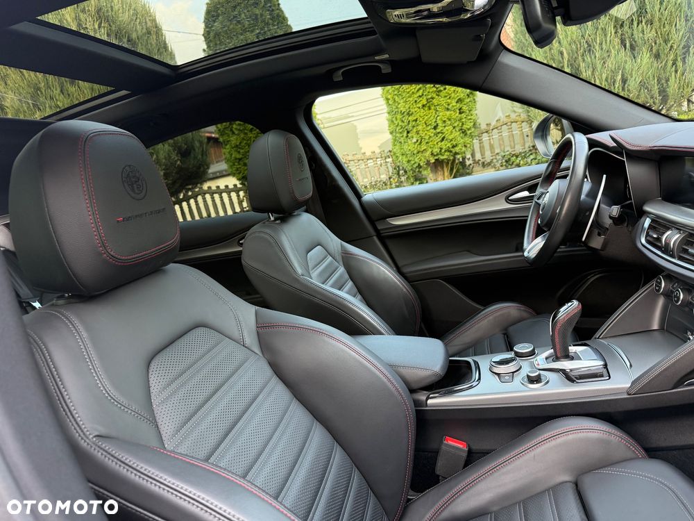 Alfa Romeo Stelvio 2.0 Turbo Competizione Q4 - 33