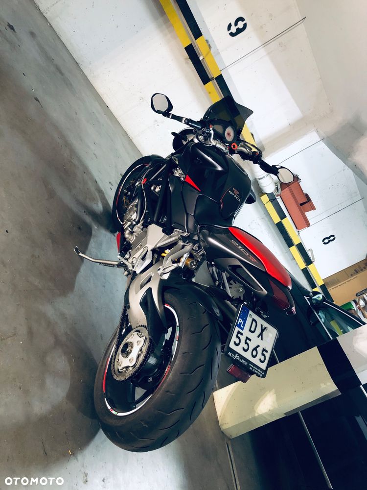 MV AGUSTA Brutale - 10
