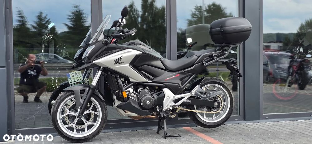 Honda NC - 24