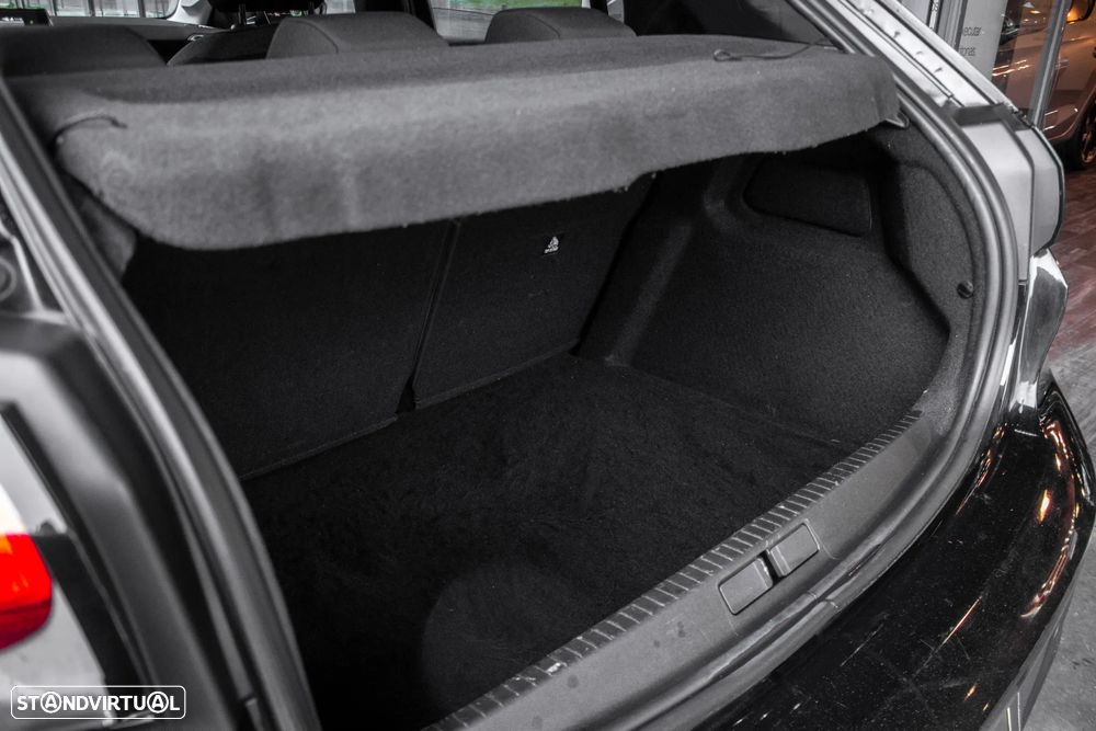 Peugeot 208 1.2 PureTech Active - 26