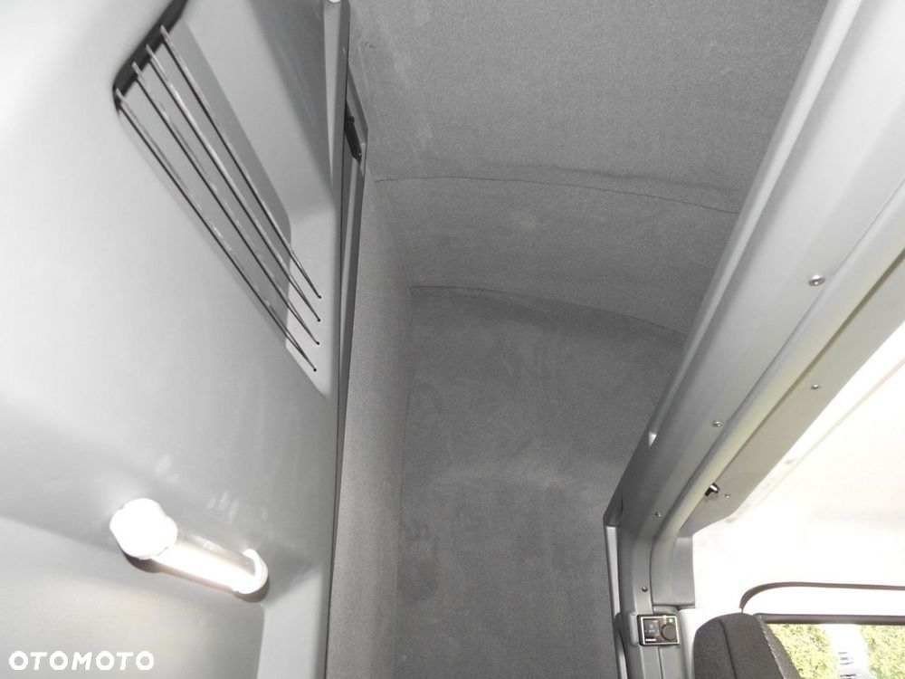Iveco DAILY 35S18 NOWY PLANDEKA WEBASTO KLIMATYZACJA TEMPOMAT ASO  180KM - 41