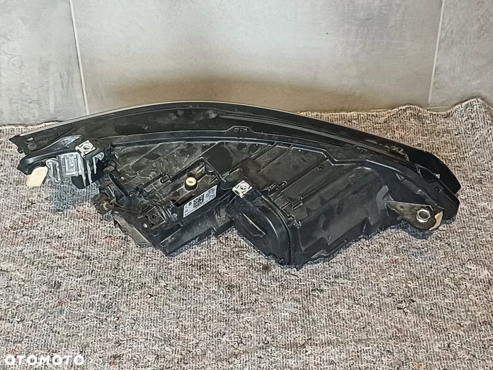 NR 10 Lampa lewy przód IQ Light do VW Golf VIII 2021 rok 5H1941059C - 5