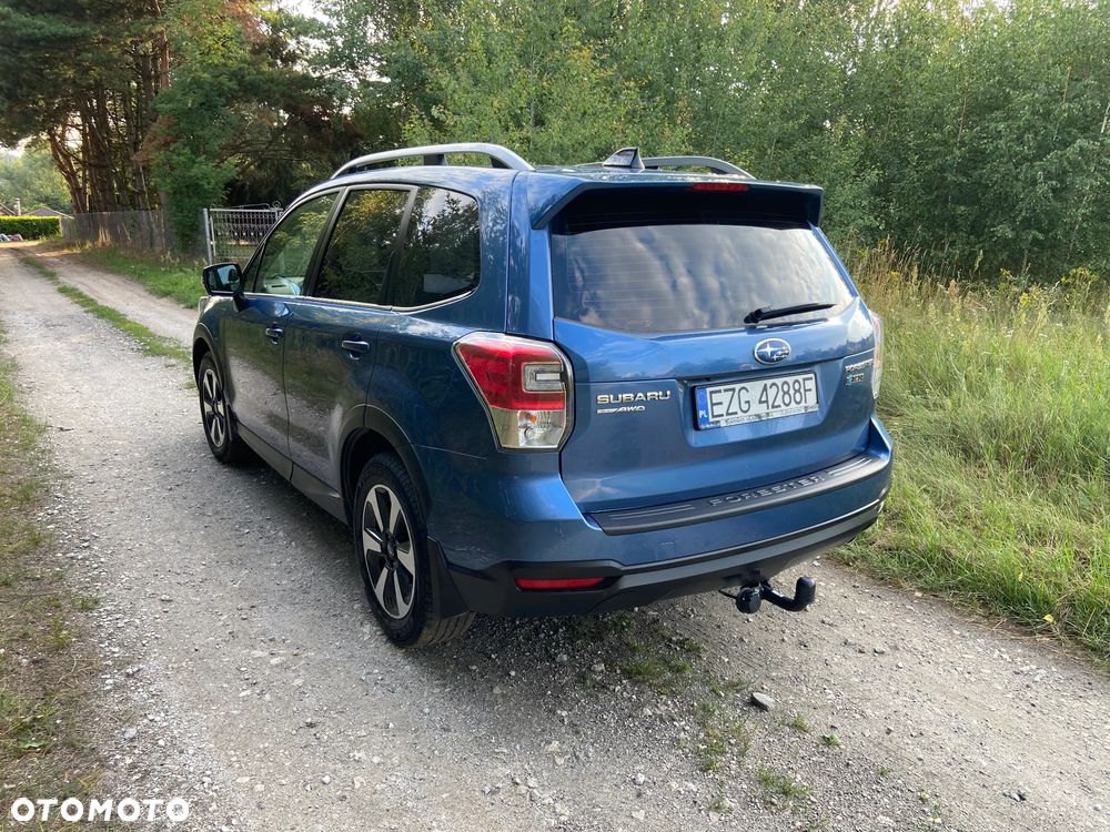 Subaru Forester 2.0 i Exclusive (EyeSight) Lineartronic - 9