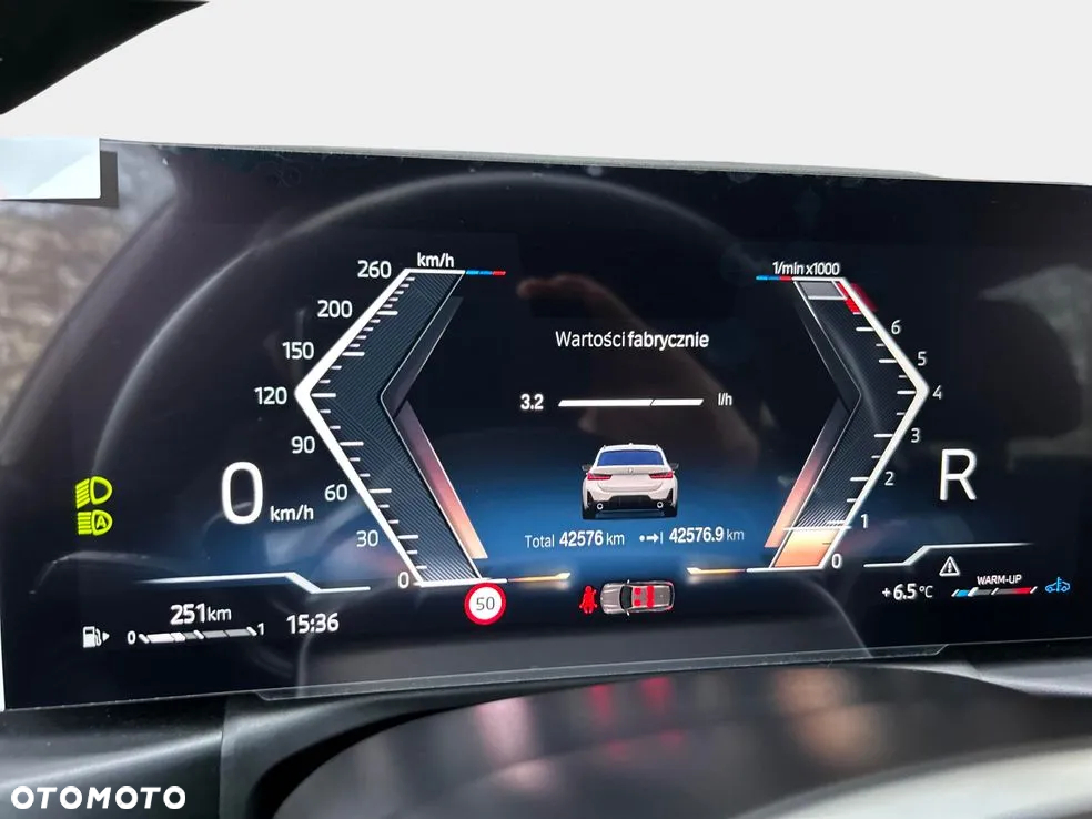 BMW Seria 3 318i M Sport - 24