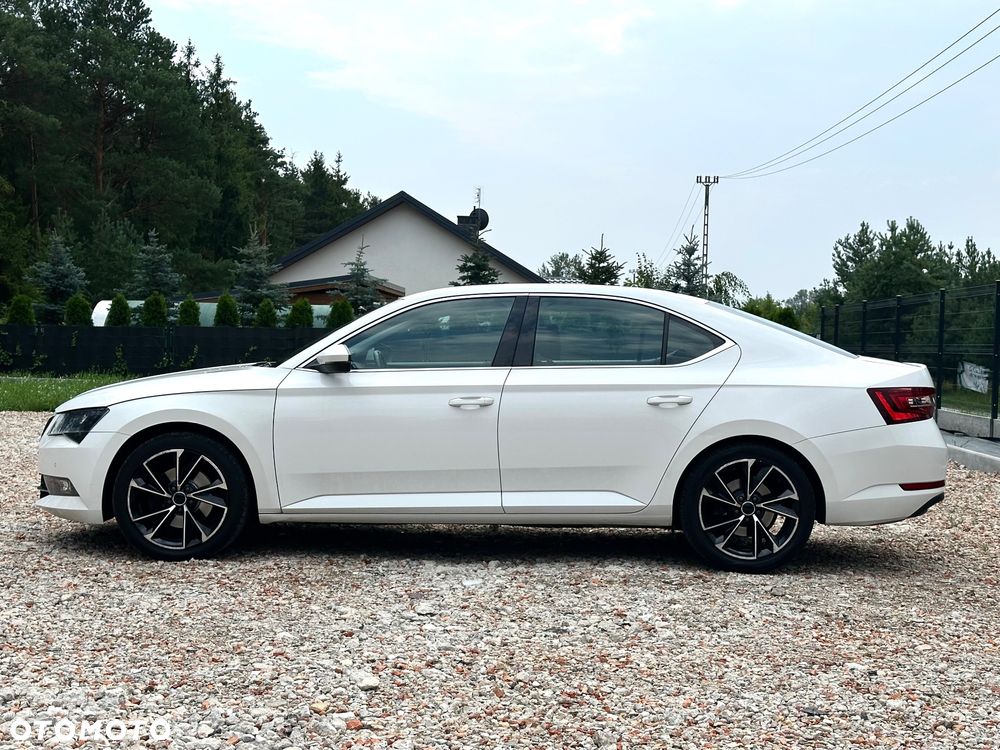 Skoda Superb 2.0 TDI Ambition DSG7 - 3