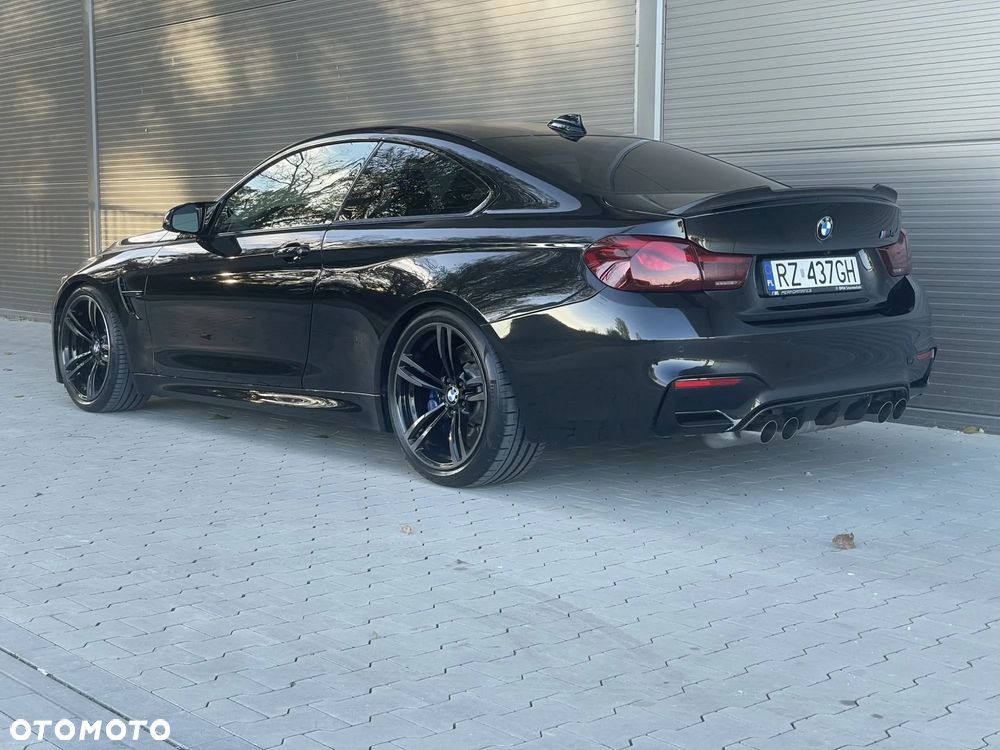 BMW M4 Coupe DKG - 3