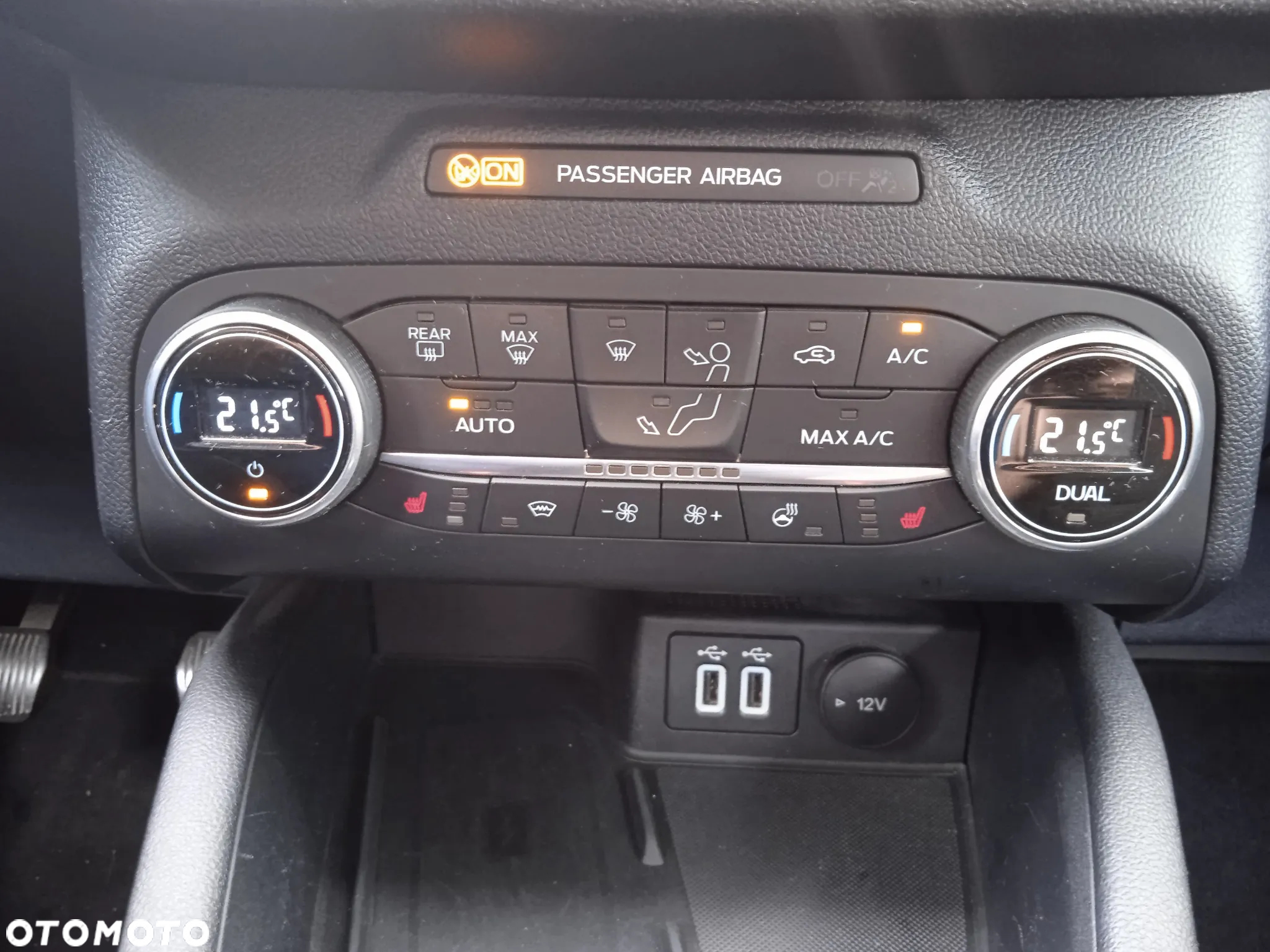 Ford Kuga 1.5 EcoBoost FWD Titanium - 23