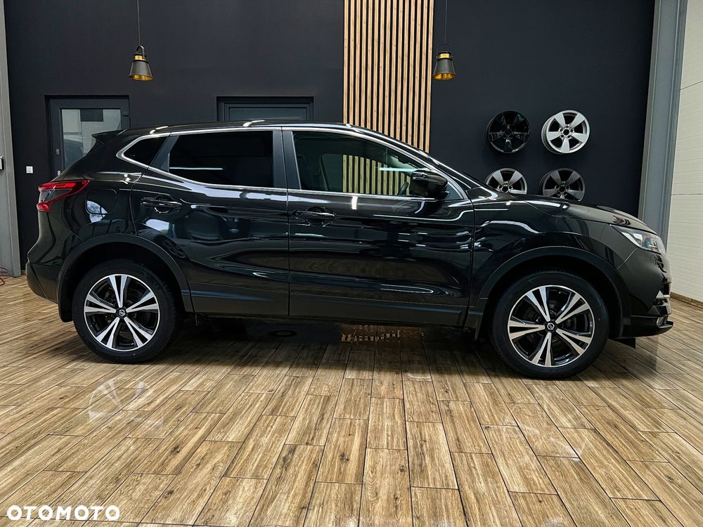 Nissan Qashqai 1.3 DIG-T N-Connecta EU6d - 6