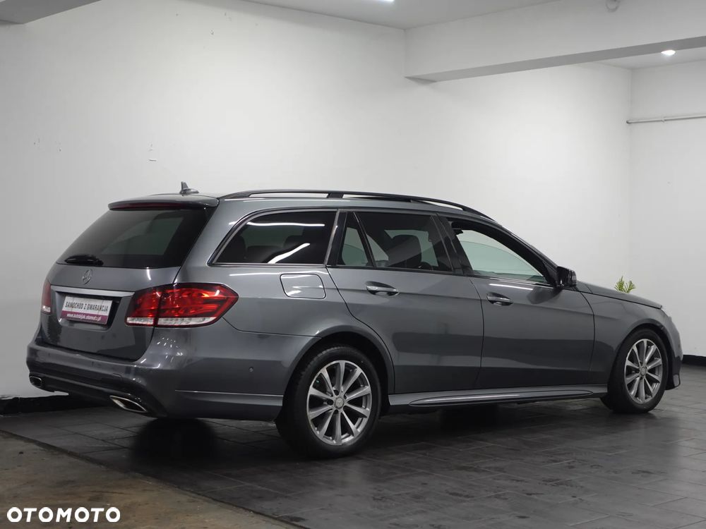 Mercedes-Benz Klasa E ver-220-t-bluetec-blueefficiency-edition-9g--tronic - 8