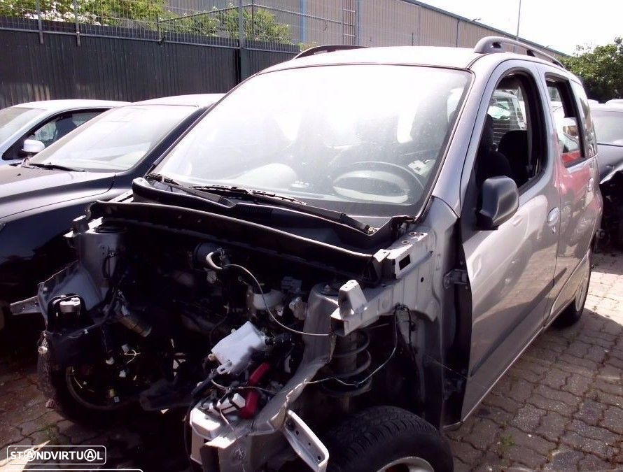 Peças Toyota Yaris Verso (_P2_) 1999 a 2005 - 12
