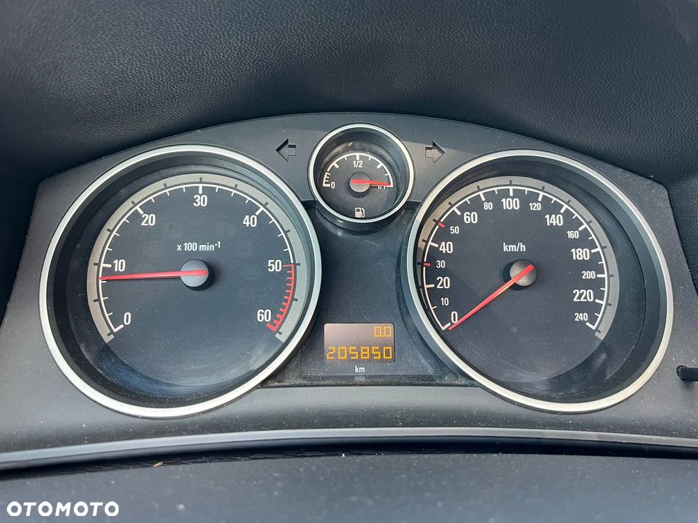 Opel Astra - 16