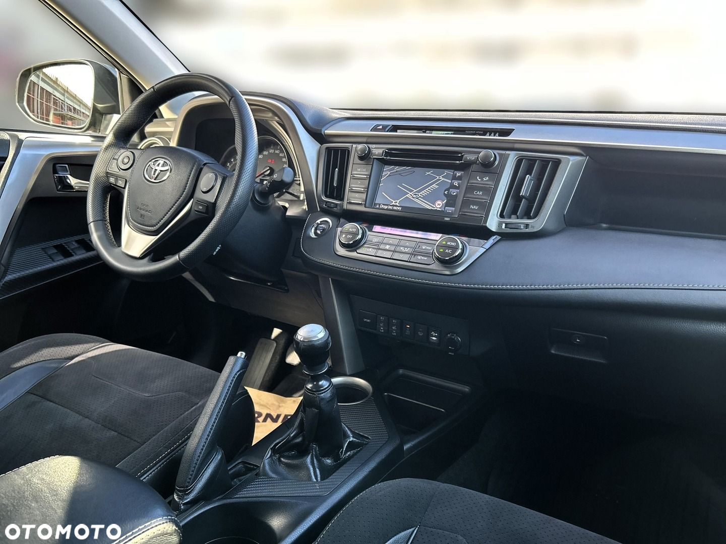 Toyota RAV4 - 11