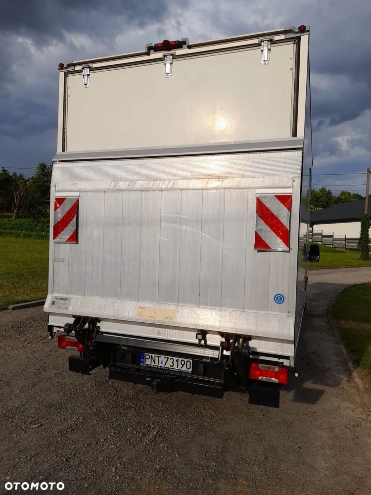 Iveco DAILY 35s180 silnik 3.0 180koni HI-matic Automatyczna skrzynia biegów FULL Wyposażenie!!! KONTENER 8 PALET 430X220X240 wysoki!! winada PALFINGER  Polski salon GWARANCJA przebiegu!!! - 7