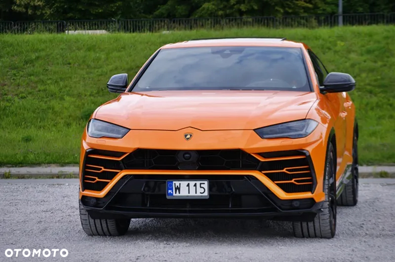 Lamborghini Urus Standard - 2