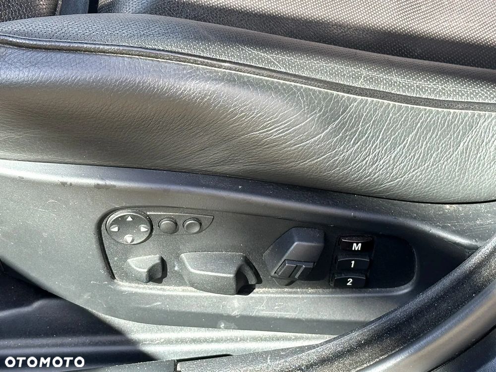 BMW Seria 5 530i xDrive - 18