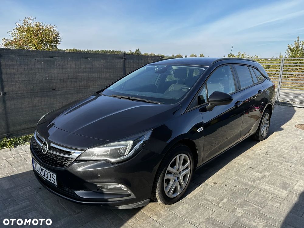 Opel Astra IV 1.6 CDTI Enjoy - 1