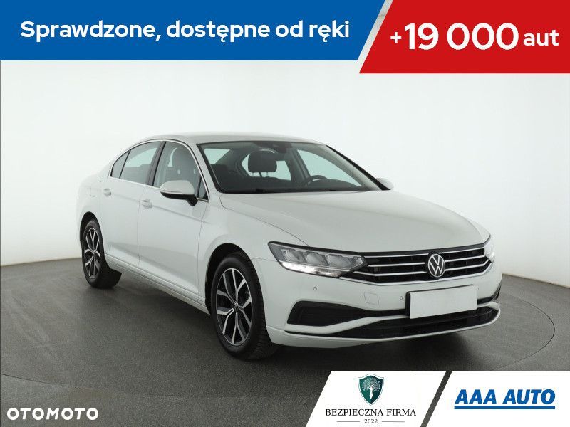 Volkswagen Passat - 2