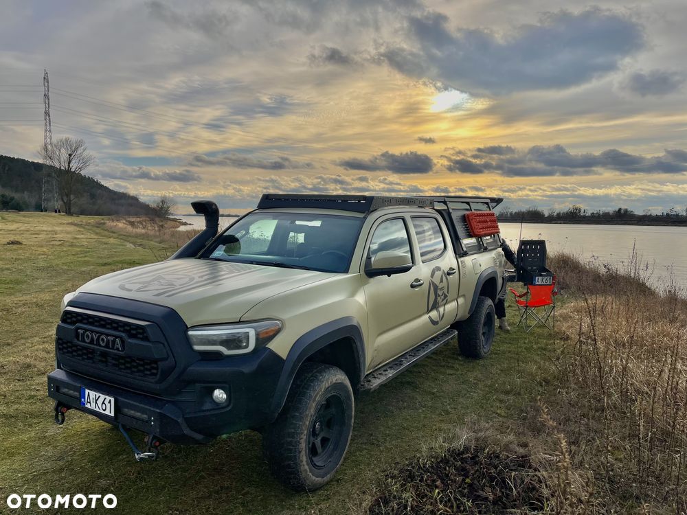 Toyota Tacoma - 20