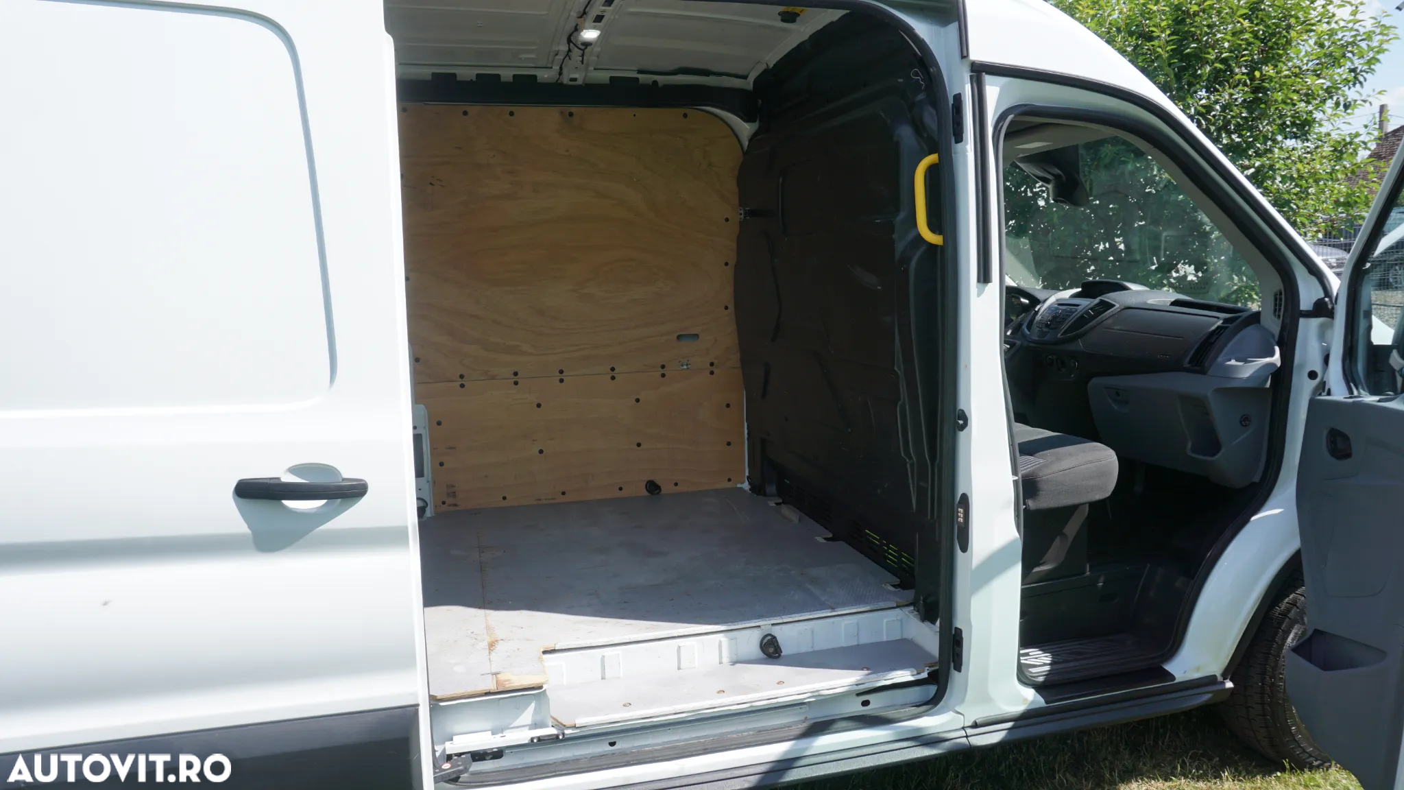 Ford Transit - 9