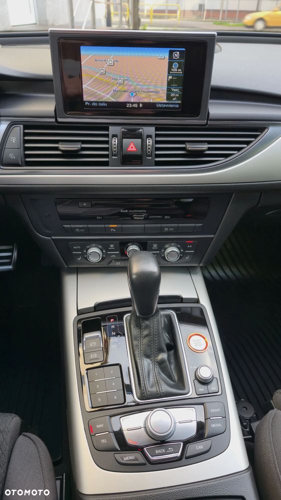 Audi A6 Avant 2.0 TDI quattro S tronic - 8