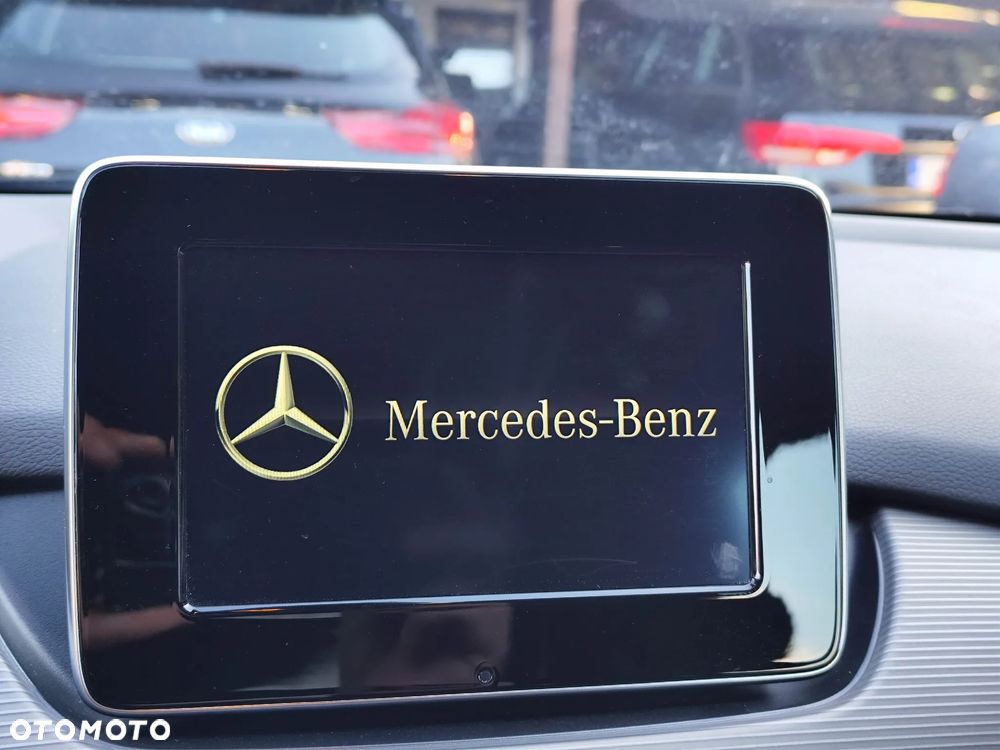 Mercedes-Benz Klasa B 180 BlueEFFICIENCY Edition Style - 19