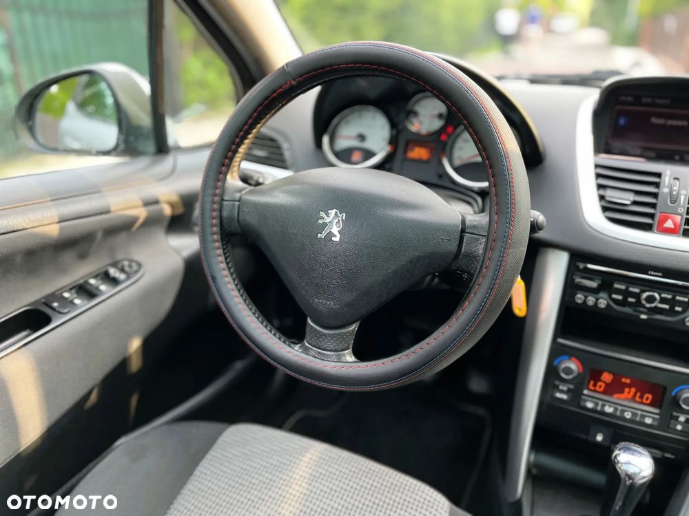 Peugeot 207 - 26