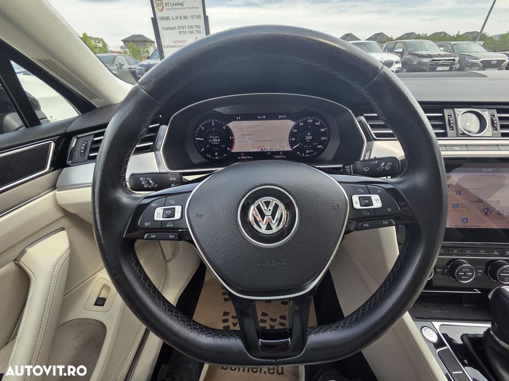 Volkswagen Passat 2.0 TDI DSG Highline - 20
