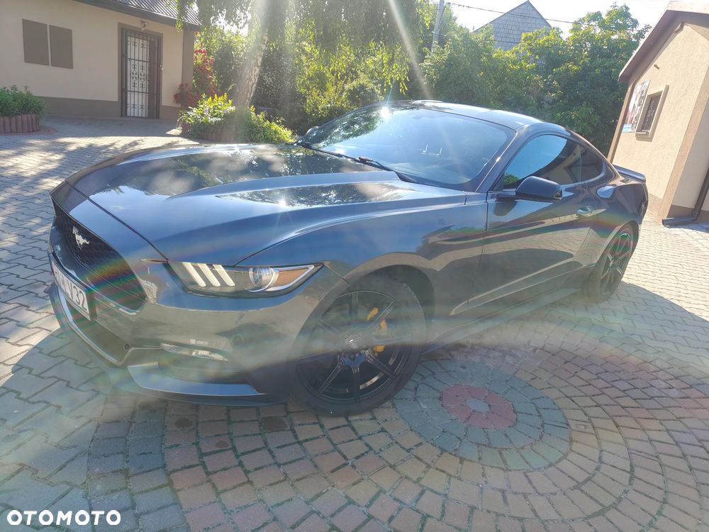 Ford Mustang 3.7 V6 - 8