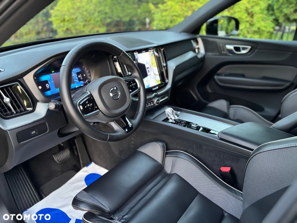 Volvo XC 60 B4 D AWD Geartronic RDesign - 27